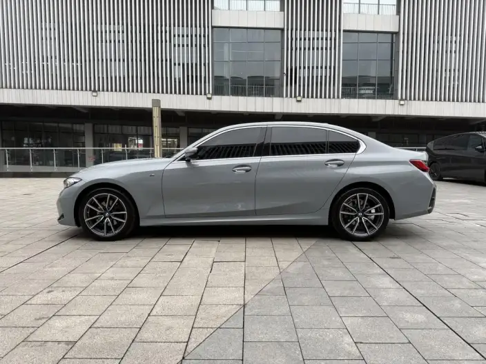 BMW 3 Series 2025 Model 325Li M Sports Set – фото 4