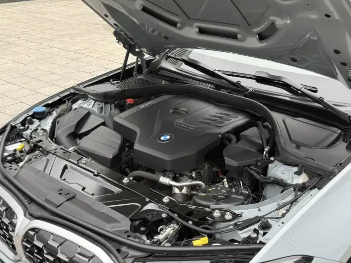 BMW 3 Series 2025 Model 325Li M Sports Set – фото 8