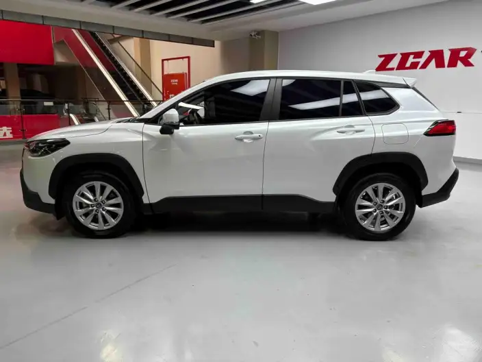 Toyota Corolla Cross 2024 Model 2.0L CVT Elite Edition – фото 4
