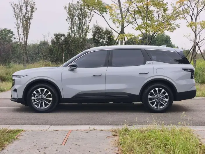 Ford Edge 2023 Model Ford Edge L 2.0T EcoBoost 2WD VII seat Luxury Model