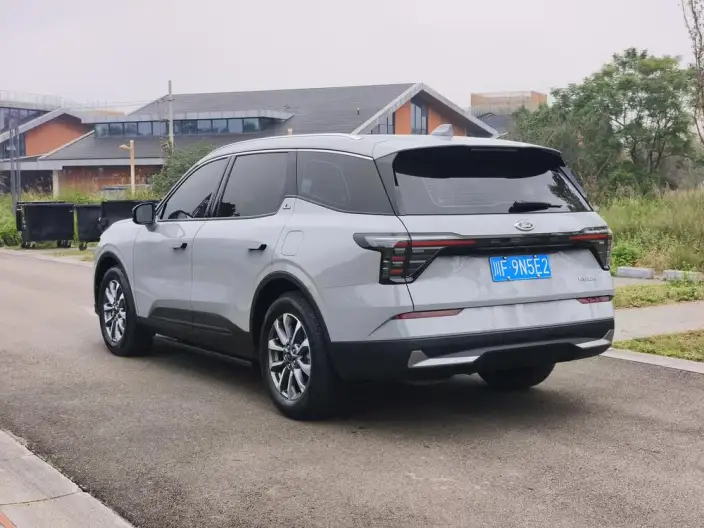 Ford Edge 2023 Model Ford Edge L 2.0T EcoBoost 2WD VII seat Luxury Model – фото 5