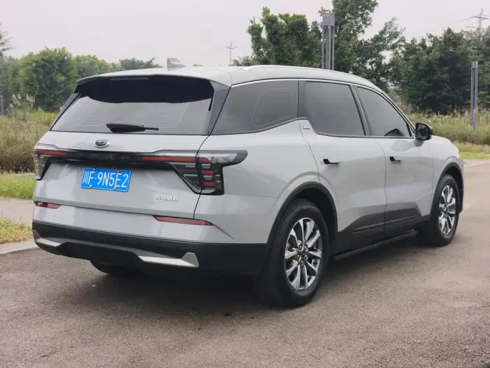 Ford Edge 2023 Model Ford Edge L 2.0T EcoBoost 2WD VII seat Luxury Model – фото 7