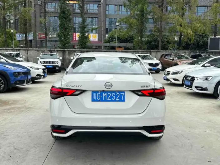 Nissan Sylphy 2023 Model 1.6L CVT Yuexiang Edition – фото 5