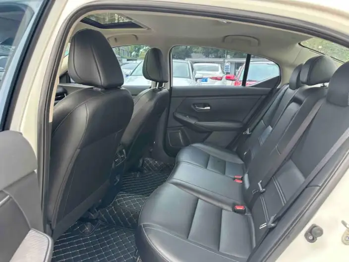Nissan Sylphy 2023 Model 1.6L CVT Yuexiang Edition – фото 10