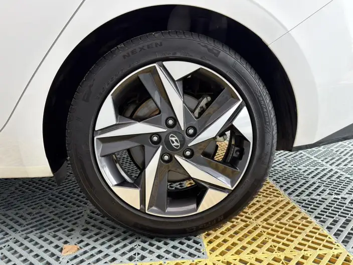 Hyundai Ioniq 2022 Model 1.5L CVT LUX Premium Edition – фото 7