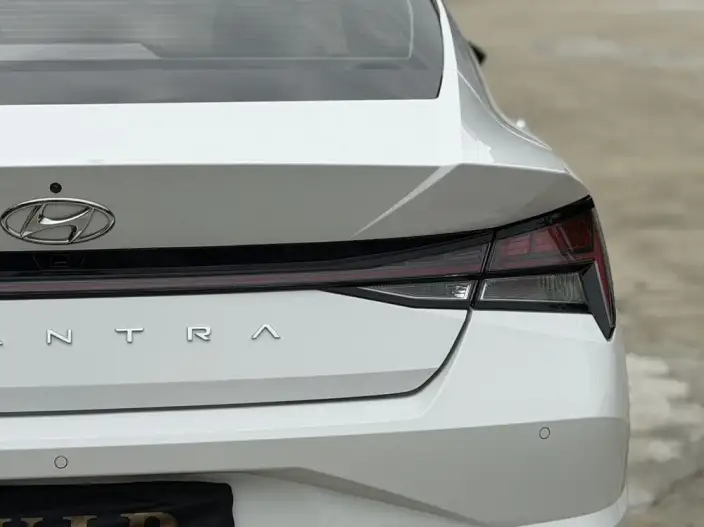Hyundai Ioniq 2022 Model 1.5L CVT LUX Premium Edition – фото 10