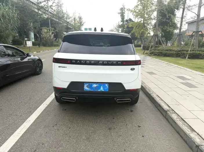 Range Rover Sport 2023 Model 3.0 L6 S – фото 5