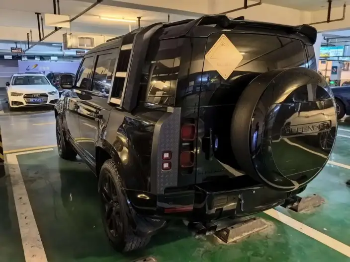 Land Rover Defender 2024 Model 110 3.0T P400 X-Dynamic HSE