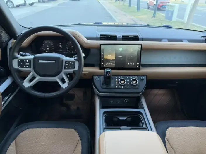 Land Rover Defender 2024 Model 110 3.0T P400 X-Dynamic HSE – фото 6
