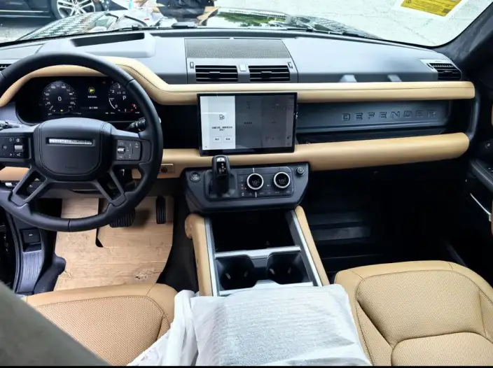 Land Rover Defender 2024 Model 110 3.0T P400 X-Dynamic HSE – фото 7