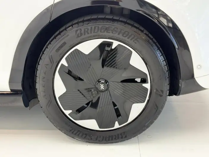 IM LS7 2023 Model Elite 4WD Edition – фото 9
