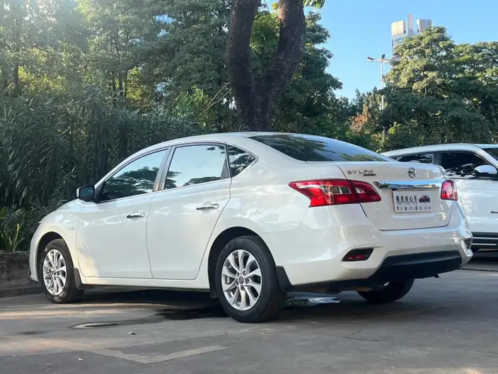Nissan Sylphy 2022 Model Classic 1.6 XE CVT Comfort Edition