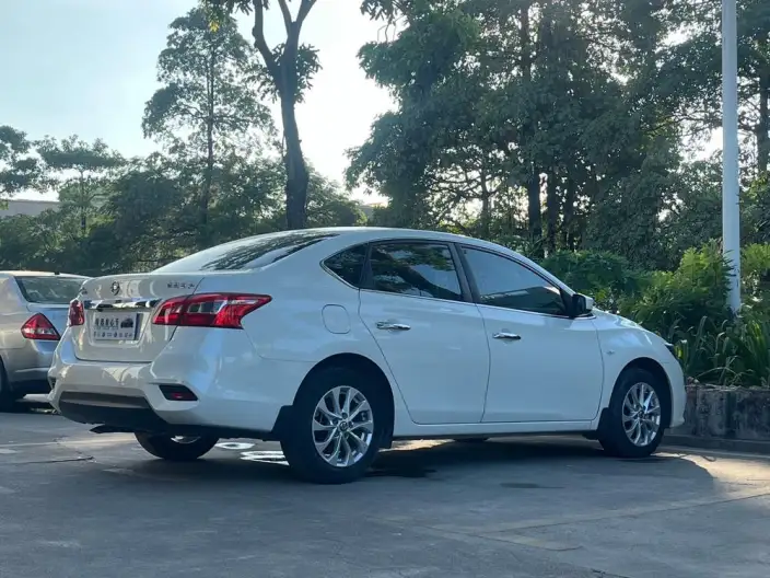 Nissan Sylphy 2022 Model Classic 1.6 XE CVT Comfort Edition – фото 6