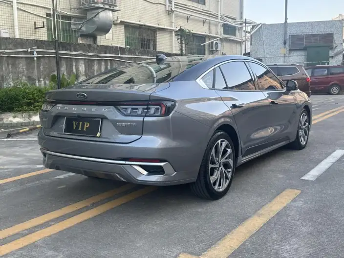 Ford Mondeo 2022 Model EcoBoost 245 Supreme Model – фото 6