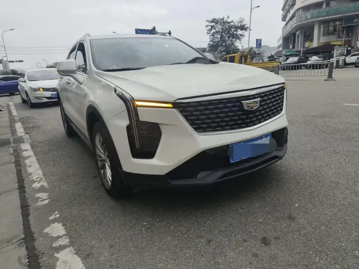 Cadillac XT4 2024 Model 28T 2WD Luxury Model