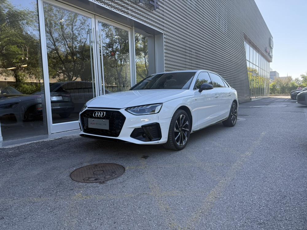 Audi A4L 2023 40 TFSI Luxury Dynamic – фото 1