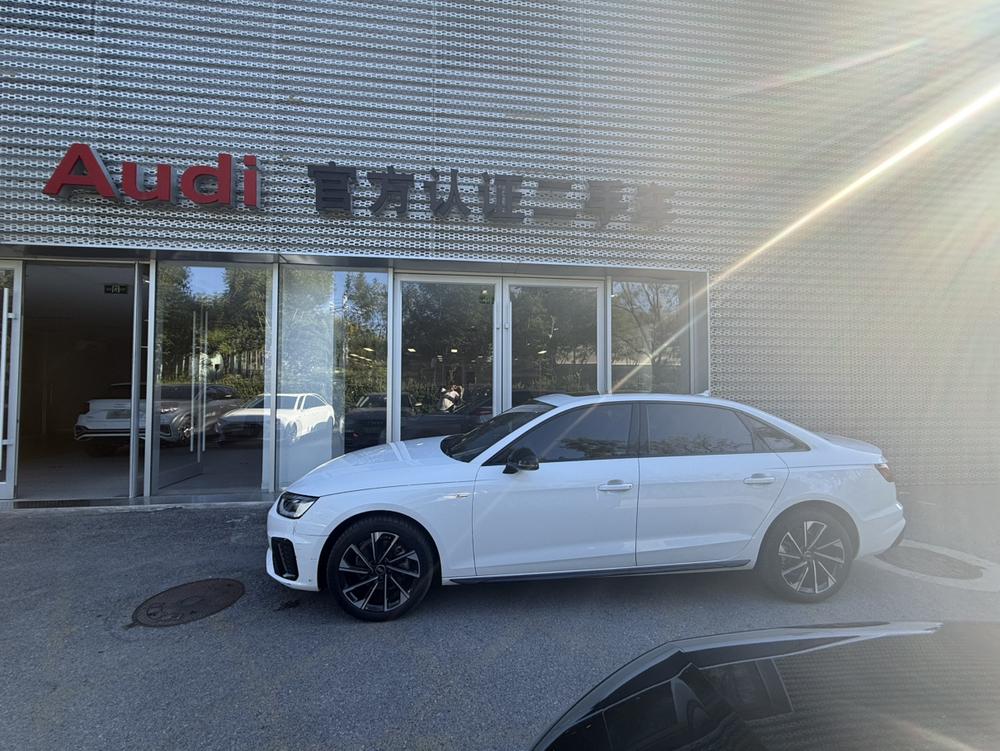 Audi A4L 2023 40 TFSI Luxury Dynamic – фото 4