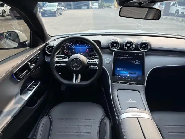 Mercedes-Benz C-Class 2025 Model C 260 L Sports Edition – фото 6