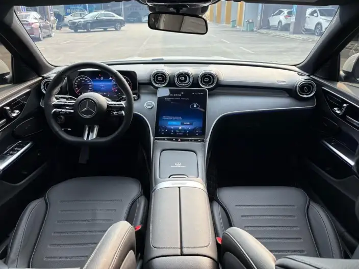 Mercedes-Benz C-Class 2025 Model C 260 L Sports Edition – фото 10