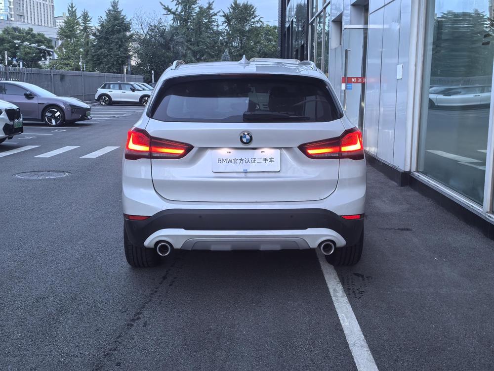 BMW X1 2022 sDrive25Li Leading – фото 4
