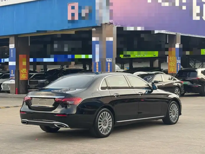 Mercedes-Benz E-Class 2023 Model E 300 L Luxury Model sedan – фото 6