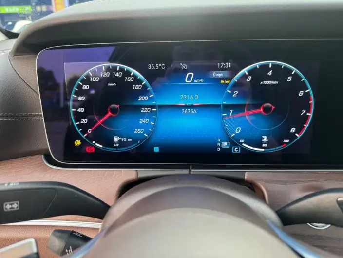 Mercedes-Benz E-Class 2023 Model E 300 L Luxury Model sedan – фото 10