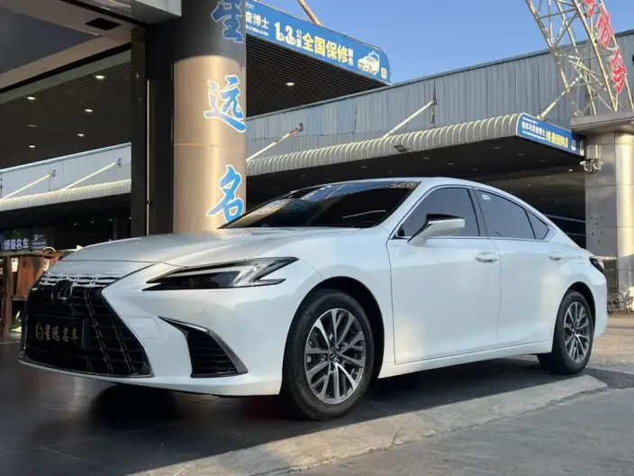 Lexus ES 2025 Model 200 Premium
