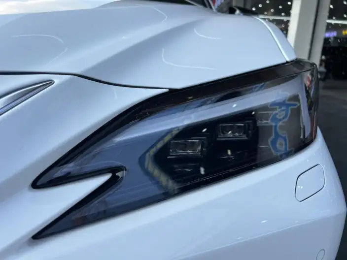 Lexus ES 2025 Model 200 Premium – фото 8