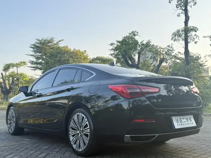 Hongqi H5 Classic 2022 Model Classic Model 1.8T Automatic Smart Flag Enjoy Edition – фото 5