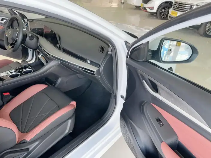 Changan Eado 2023 Model PLUS Changxiang Edition Blue whale NE 1.4T GDI DCT Noble Model – фото 7