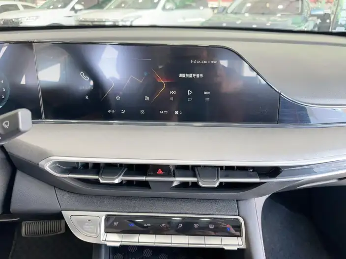 Changan Eado 2023 Model PLUS Changxiang Edition Blue whale NE 1.4T GDI DCT Noble Model – фото 9