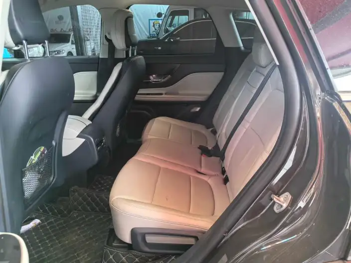 Lincoln Corsair 2023 Model 2.0T 4WD Zunya Edition – фото 9