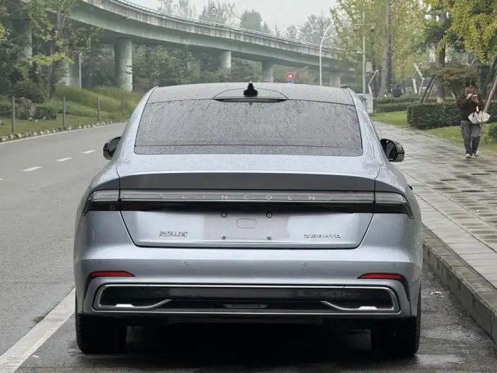 Lincoln Z 2022 Model i Xiang Exclusive Edition – фото 6