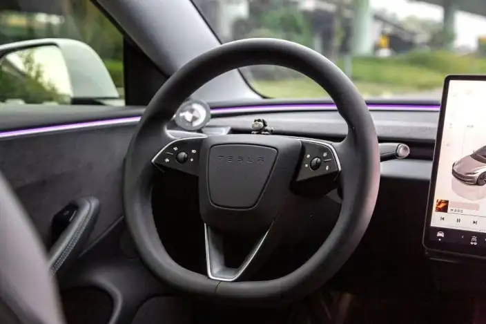 Model 3 2023 Model Long Battery Life Pro All-wheel drive version – фото 6