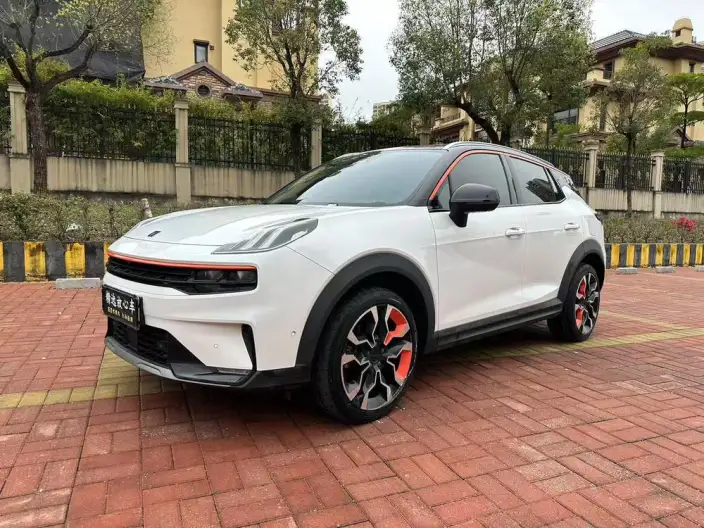 Lynk & Co 06 2020 Model 1.5T Shine Halo