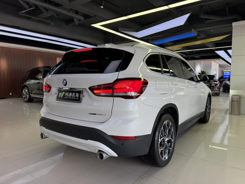 BMW X1 2022 sDrive25Li Leading – фото 6