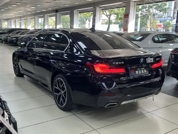 BMW 5 Series 2023 Model Facelift 530Li Exclusive Model M Sports Set – фото 4