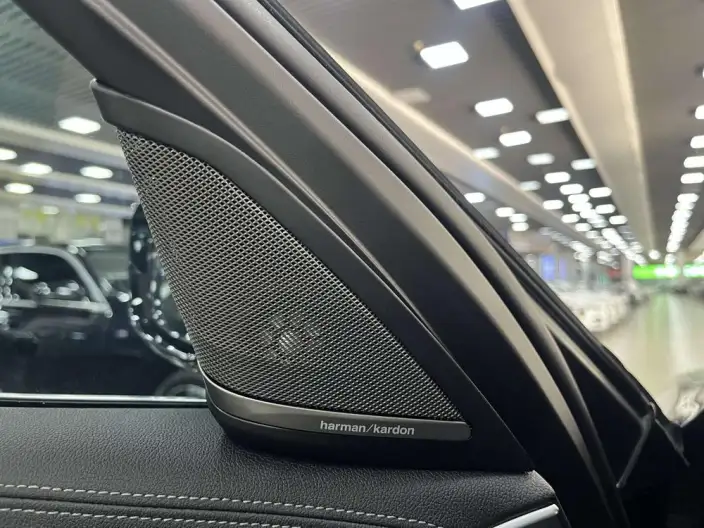 BMW 5 Series 2023 Model Facelift 530Li Exclusive Model M Sports Set – фото 7