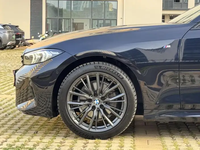BMW 3 Series 2023 Model 325Li M Sports Night Set – фото 4