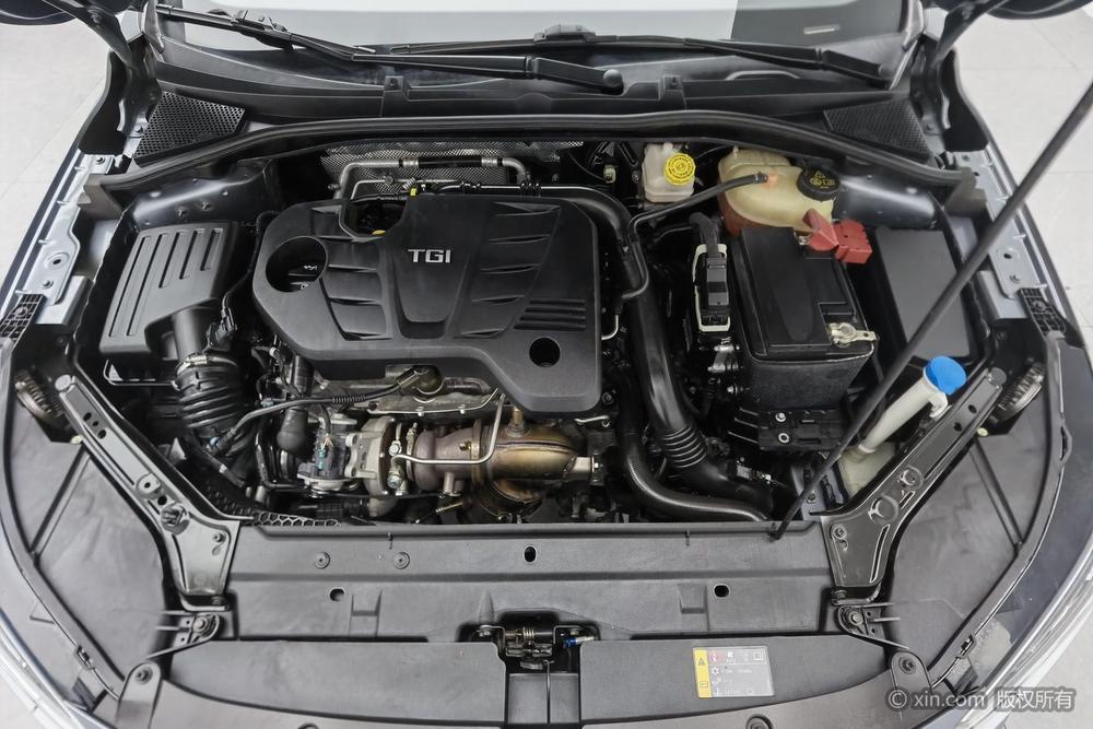 Roewe i6 MAX 2020 300TGI Automatic Cool Smart Drive – фото 5