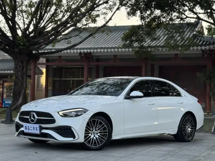 Mercedes-Benz C-Class 2022 Model Facelift C 260 L Sports Edition – фото 1