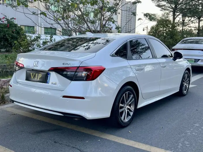 Honda Civic 2023 Model 240TURBO CVT Momentum Edition – фото 6