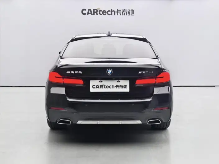 BMW 5 Series 2023 Model 530Li Leading Model M Sports Set – фото 4