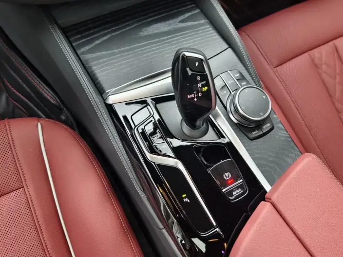 BMW 5 Series 2023 Model 530Li Leading Model M Sports Set – фото 7