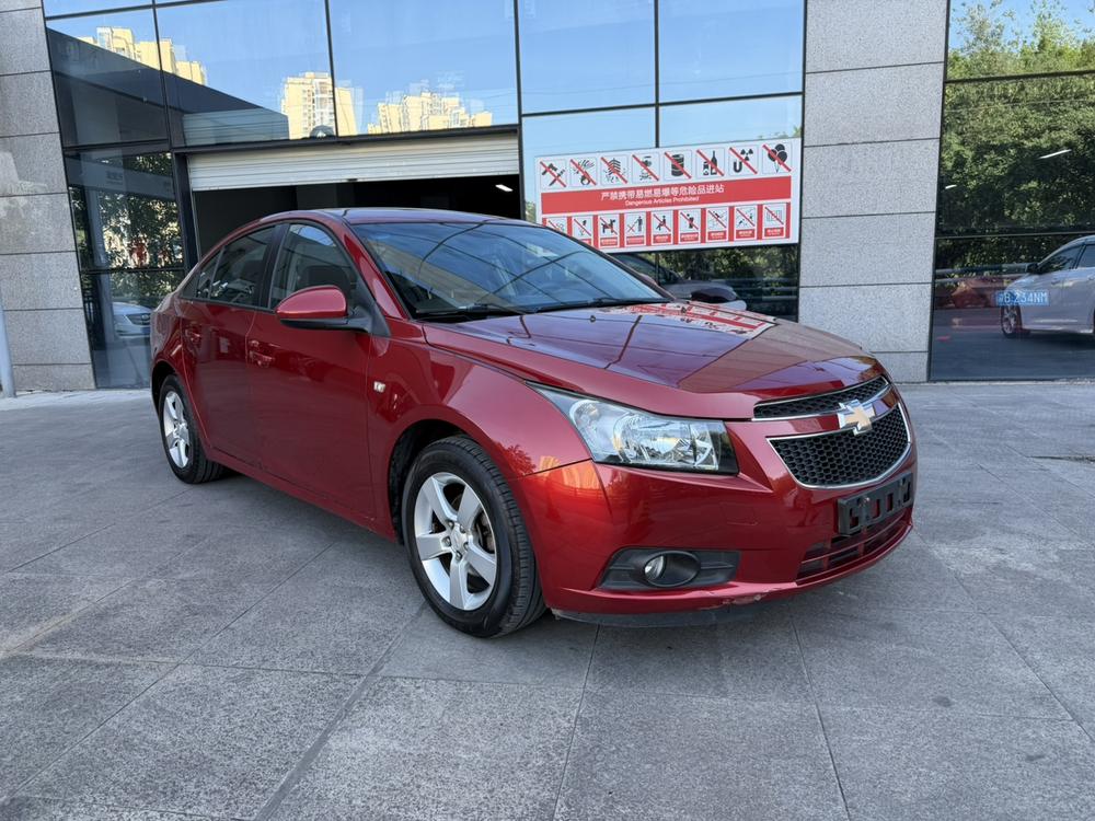 Chevrolet Cruze 2013 1.8L SE AT – фото 2