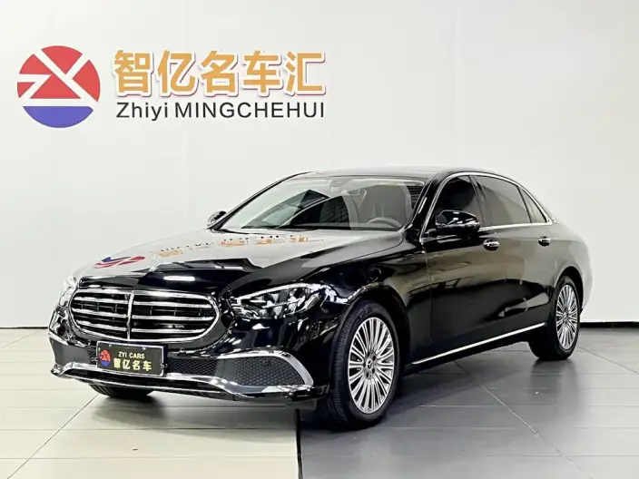 Mercedes-Benz E-Class 2023 Model E 300 L Luxury Model sedan – фото 1
