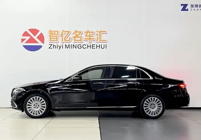 Mercedes-Benz E-Class 2023 Model E 300 L Luxury Model sedan – фото 3