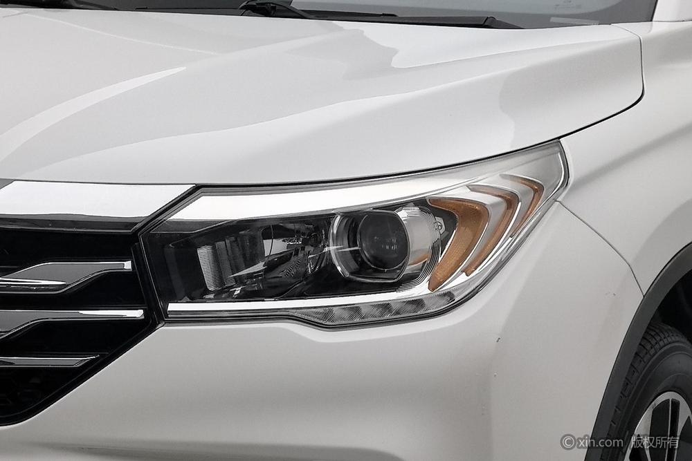 GAC Trumpchi GS4 2017 модификация 200T Manual 2WD Deluxe Edition – фото 7