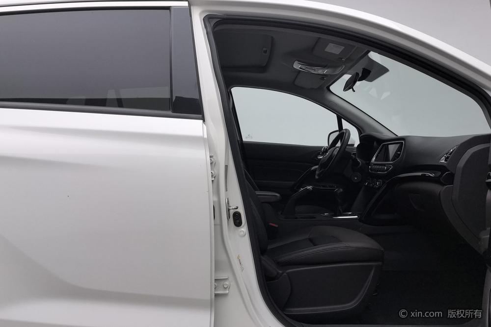 GAC Trumpchi GS4 2017 модификация 200T Manual 2WD Deluxe Edition – фото 24