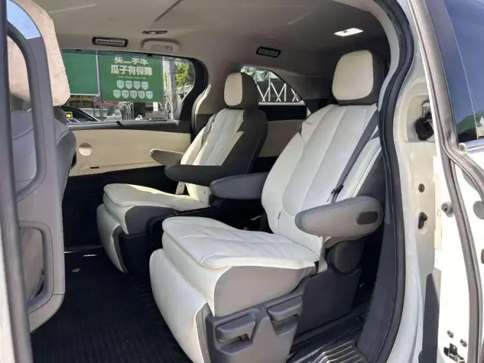 Toyota Sienna 2023 Model Hybrid 2.5L Comfort Edition – фото 9